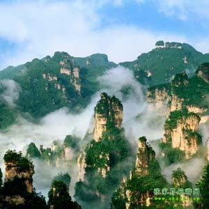 【長(zhǎng)沙往返線路1】張家界、鳳凰古城、天子山、黃龍洞三晚四日游