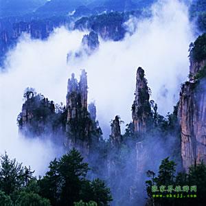 武漢往返：張家界、鳳凰古城、韶山六日游，每周一、周四發(fā)團(tuán)